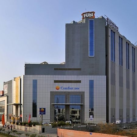 באטינדה Comfort Inn Tulip Heights מראה חיצוני תמונה